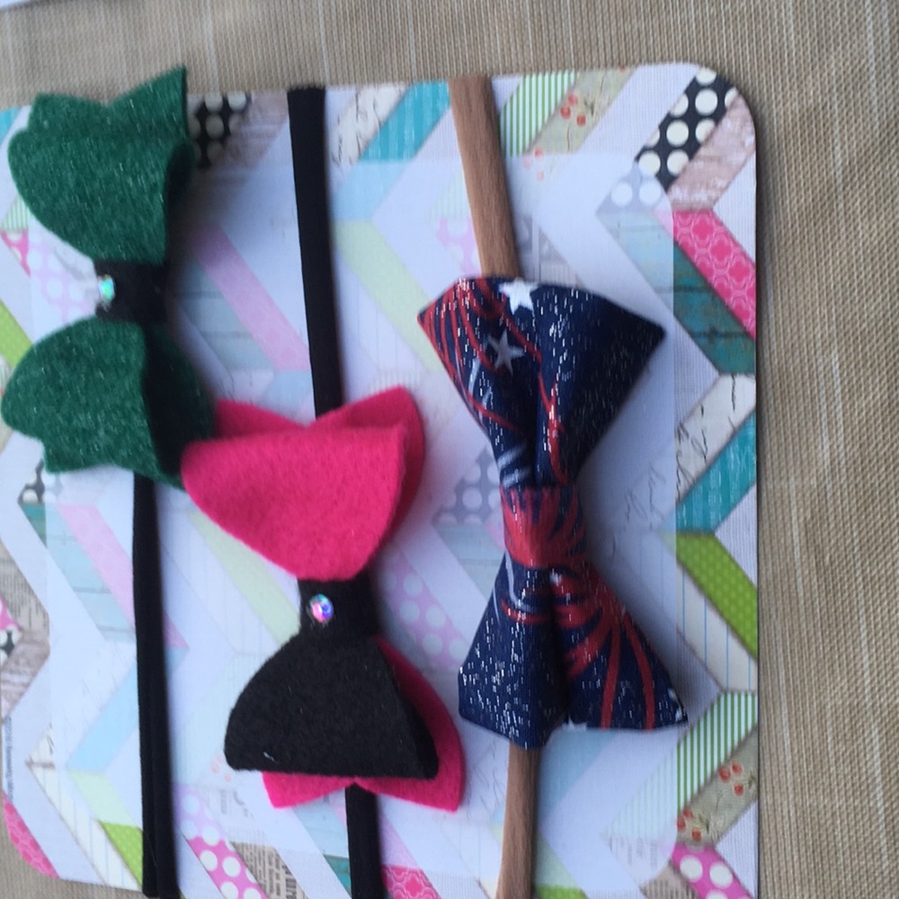 Bows - Picture 3 of 3